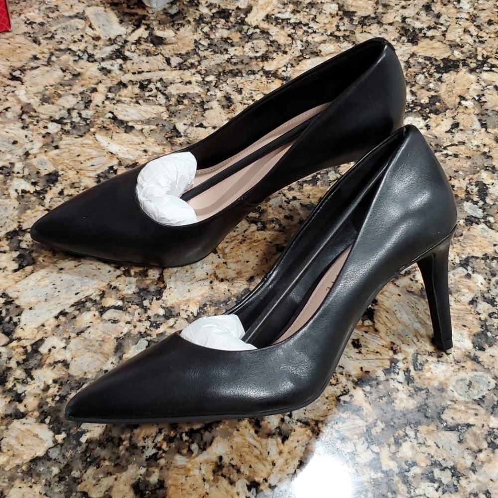 Black faux leather women's shoes